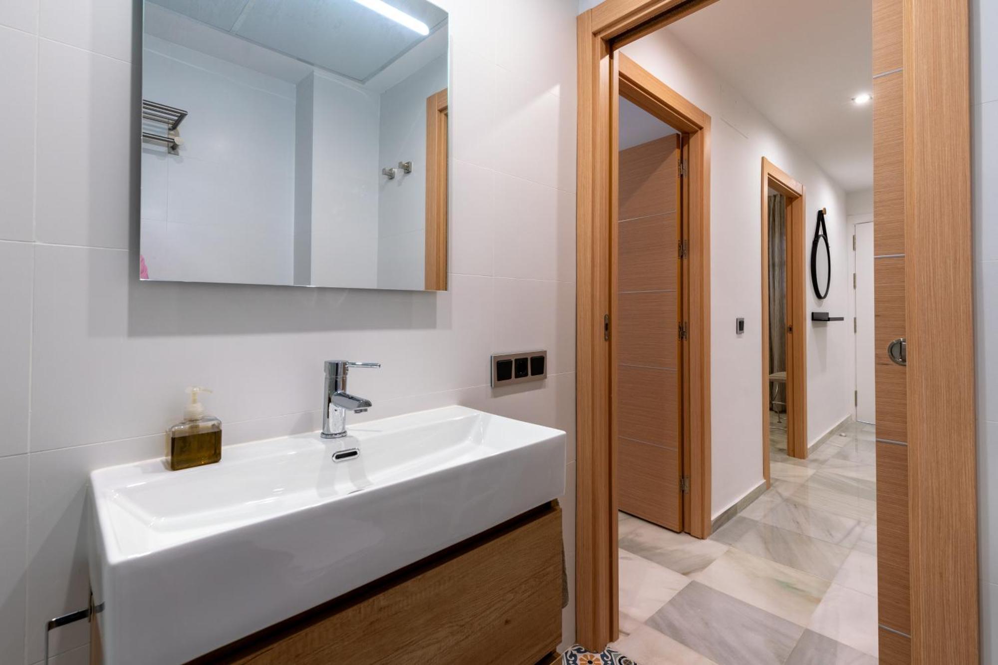 Triana Betis Apartament Sewilla